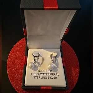 Cultivated Freshwater Pearl Earrings